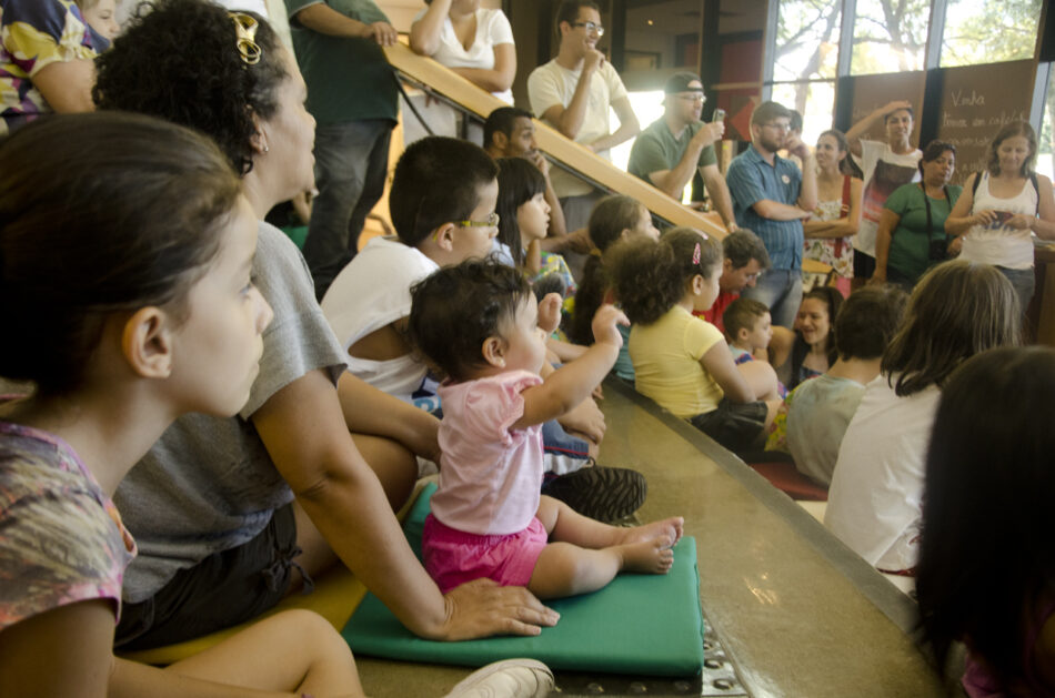 Família MAM + Teatro de Marionetes com Abraão Gouvea