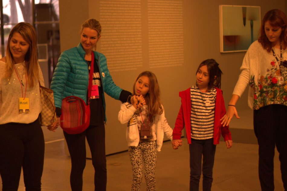 Família MAM – Visita mediada às exposições