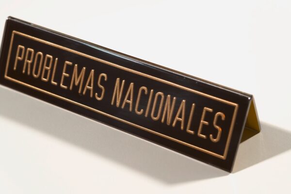 Novas sinalizações: oficina de placas com educativo mam