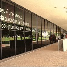 O museu como espaço de encontros: diálogos e memórias com mam educativo O museu como espaço de encontros: diálogos e memórias com mam educativo
