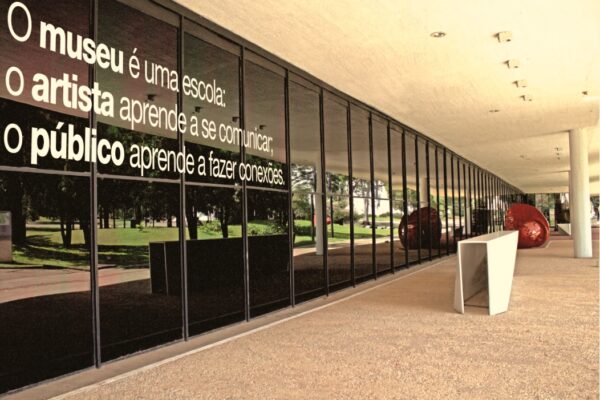 O museu como espaço de encontros: diálogos e memórias com mam educativo