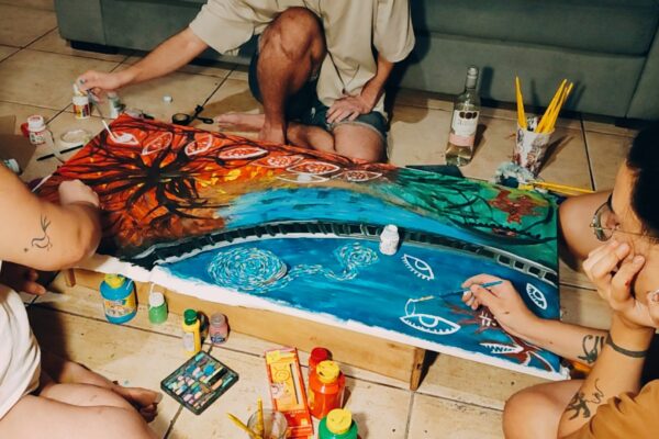 a pintura como estratégia de estar junto no agora, com CARUARÊ
