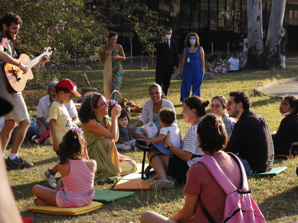 Memórias do mar, apresentação musical interativa