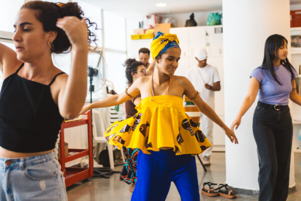 Ara Messan – Oficina de dança
