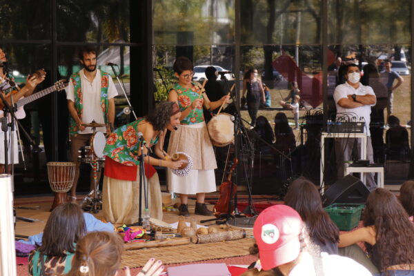 Histórias no Jardim: Apresentação musical