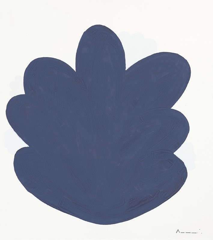 Descrição da imagem: xilogravura de uma mancha azul escura que se assemelha a uma folha com sete pontas arredondadas. A imagem está centralizada e com o fundo branco. Fim da descrição da imagem.
