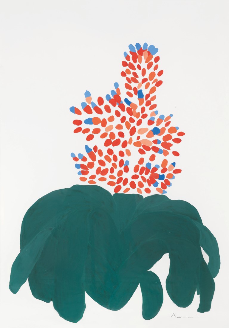 Descrição da imagem: sobre fundo branco, pintura centralizada de uma planta com flores. As flores são em tons de vermelho com detalhes azuis, pequenas, ovais e dispostas aleatoriamente em cima da planta. As folhas são verdes escuras, largas, curtas e se abrem em leque a partir da base da planta, na parte inferior da imagem. Fim da descrição da imagem.