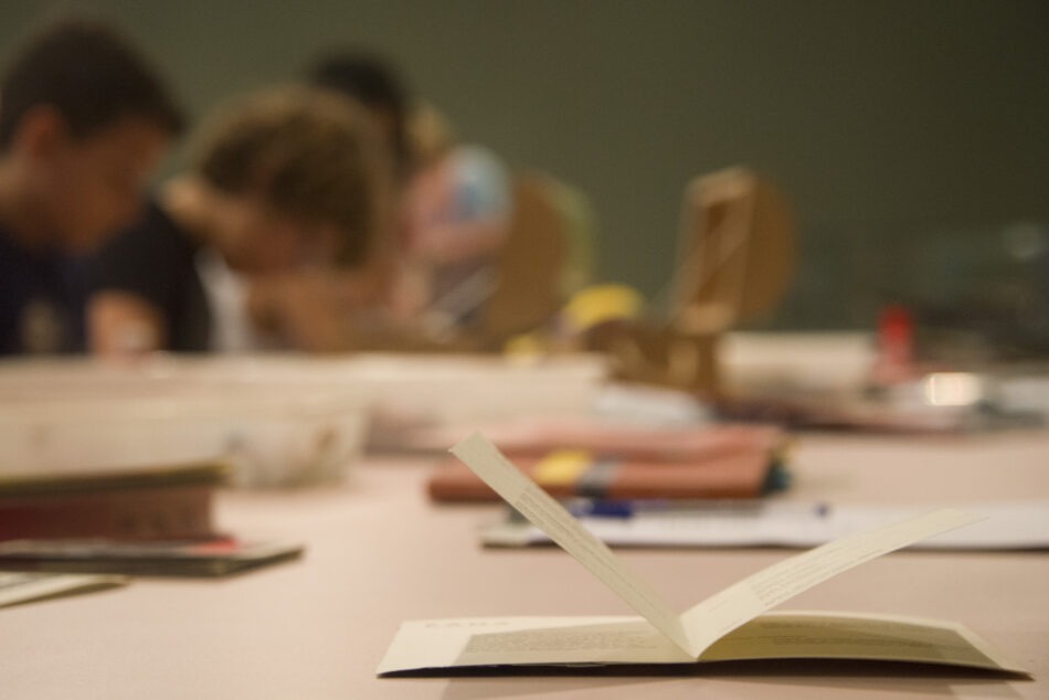 Oficina de criação de Livro Brinquedo