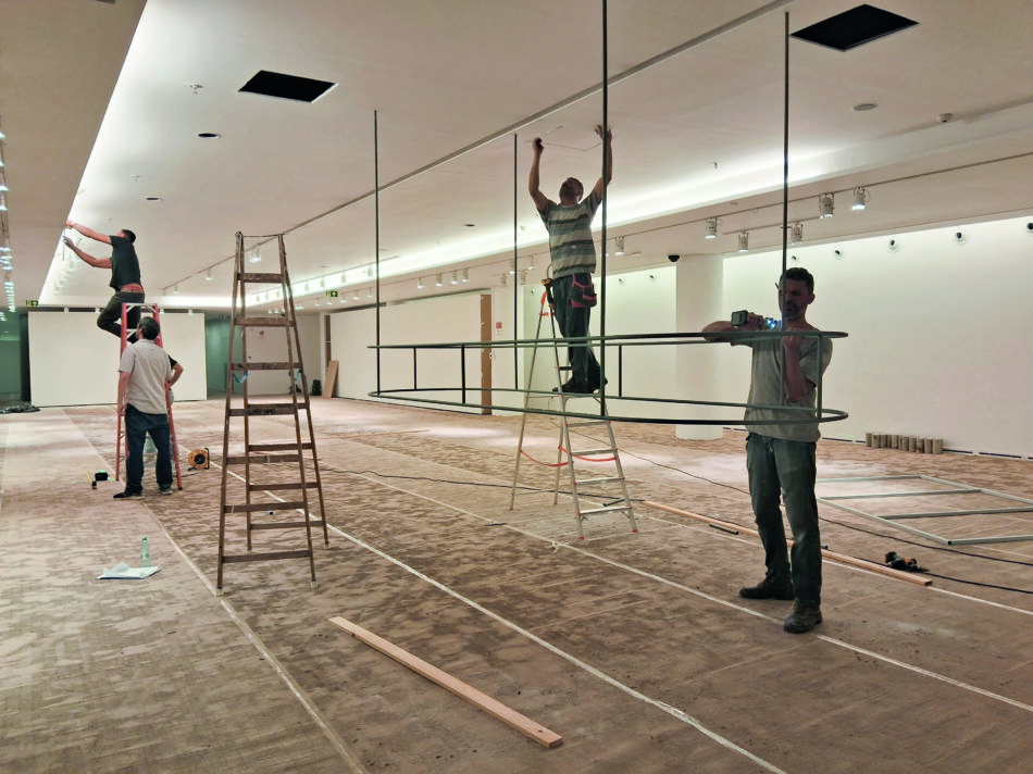 produção de exposições nos museus de arte